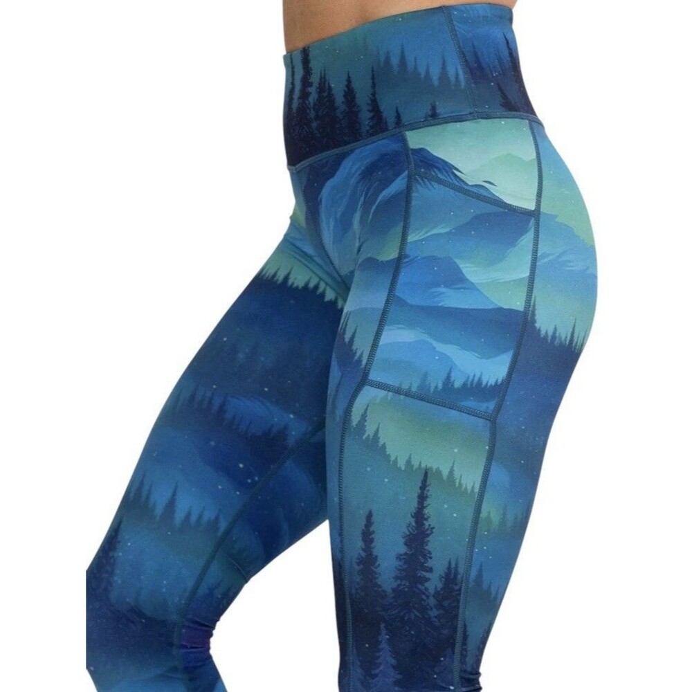Constantly Varied Gear CVG Capri Leggings Aurora Borealis Active Gym Workout Med